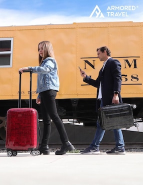 Maleta con ruedas de mano Armored Travel