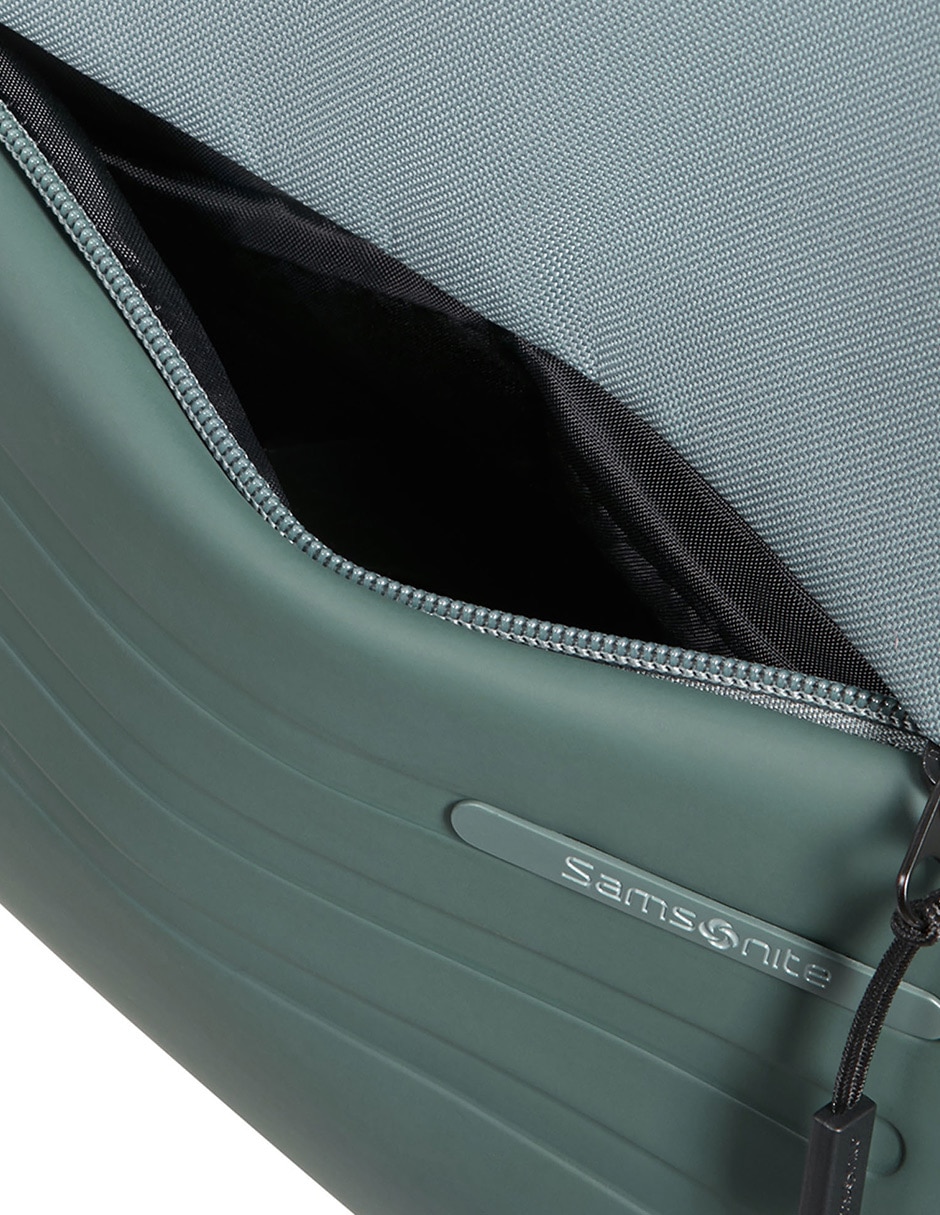 Mochila porta laptop Stackd Biz 14 pulgadas 9