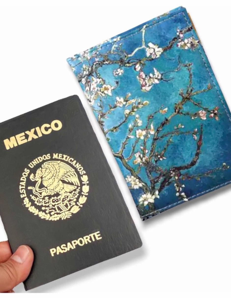 Porta pasaporte Almendro en Flor 3