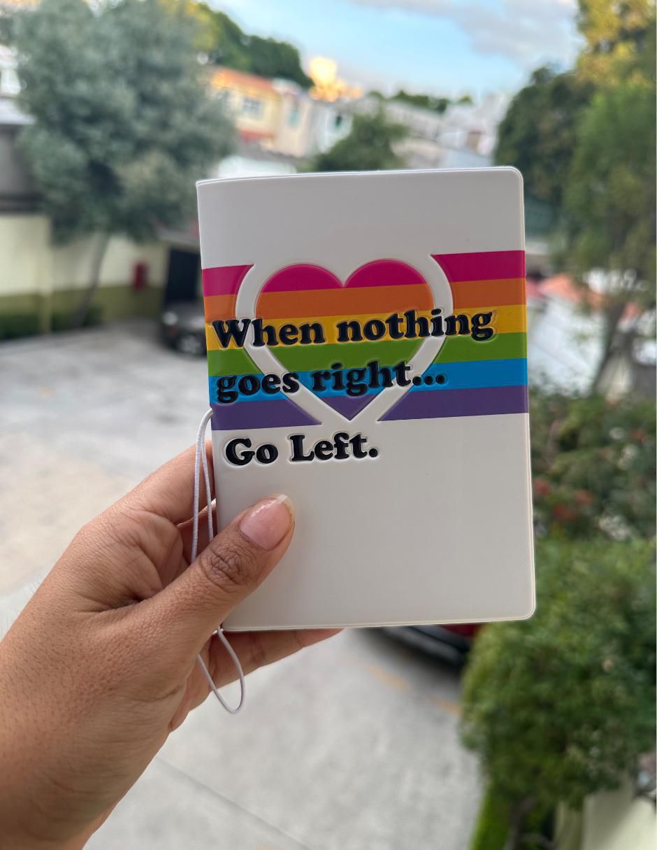 Porta pasaporte Go Left 5